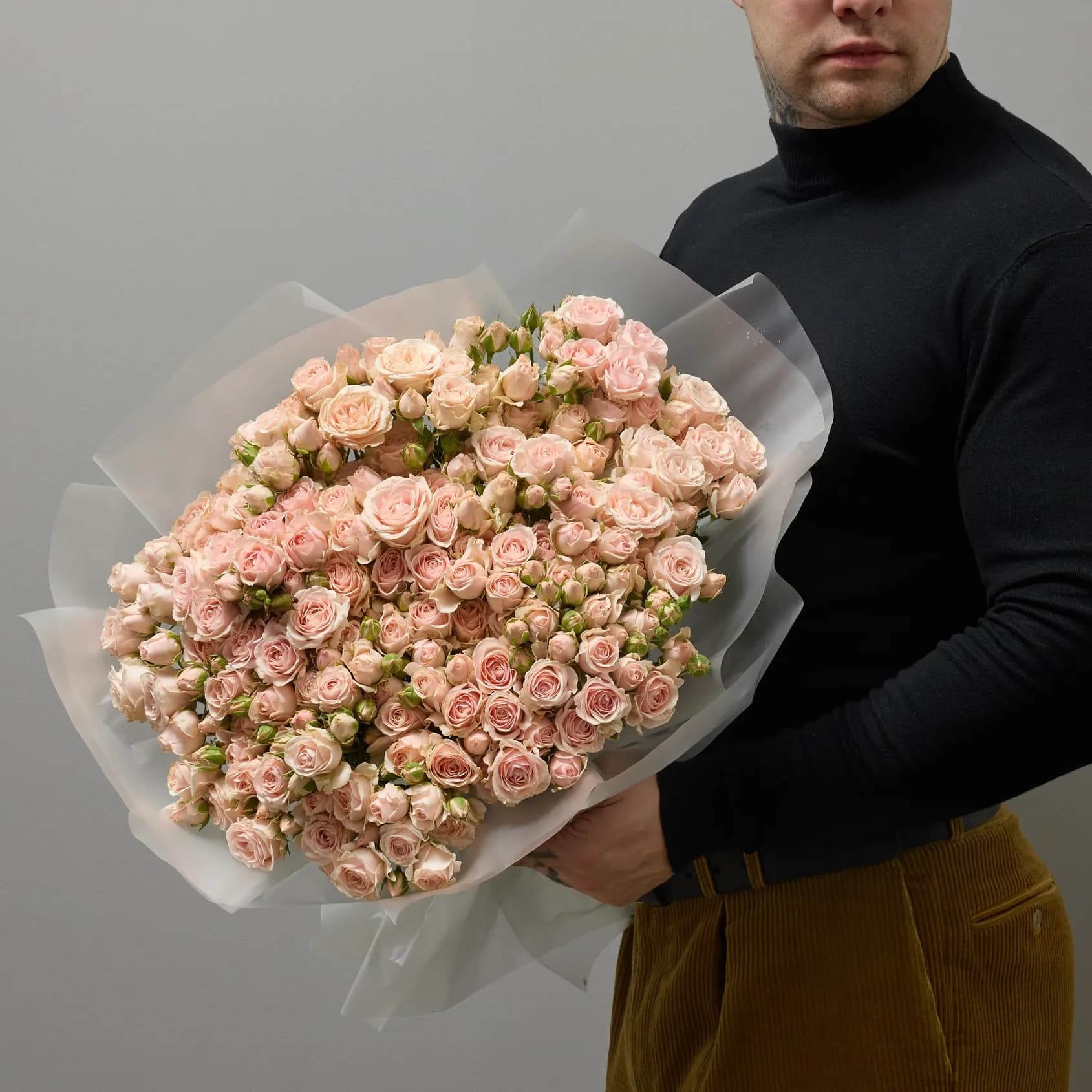 Большой букет из 25 нежно-розовых кустовых роз Полина - фото 6