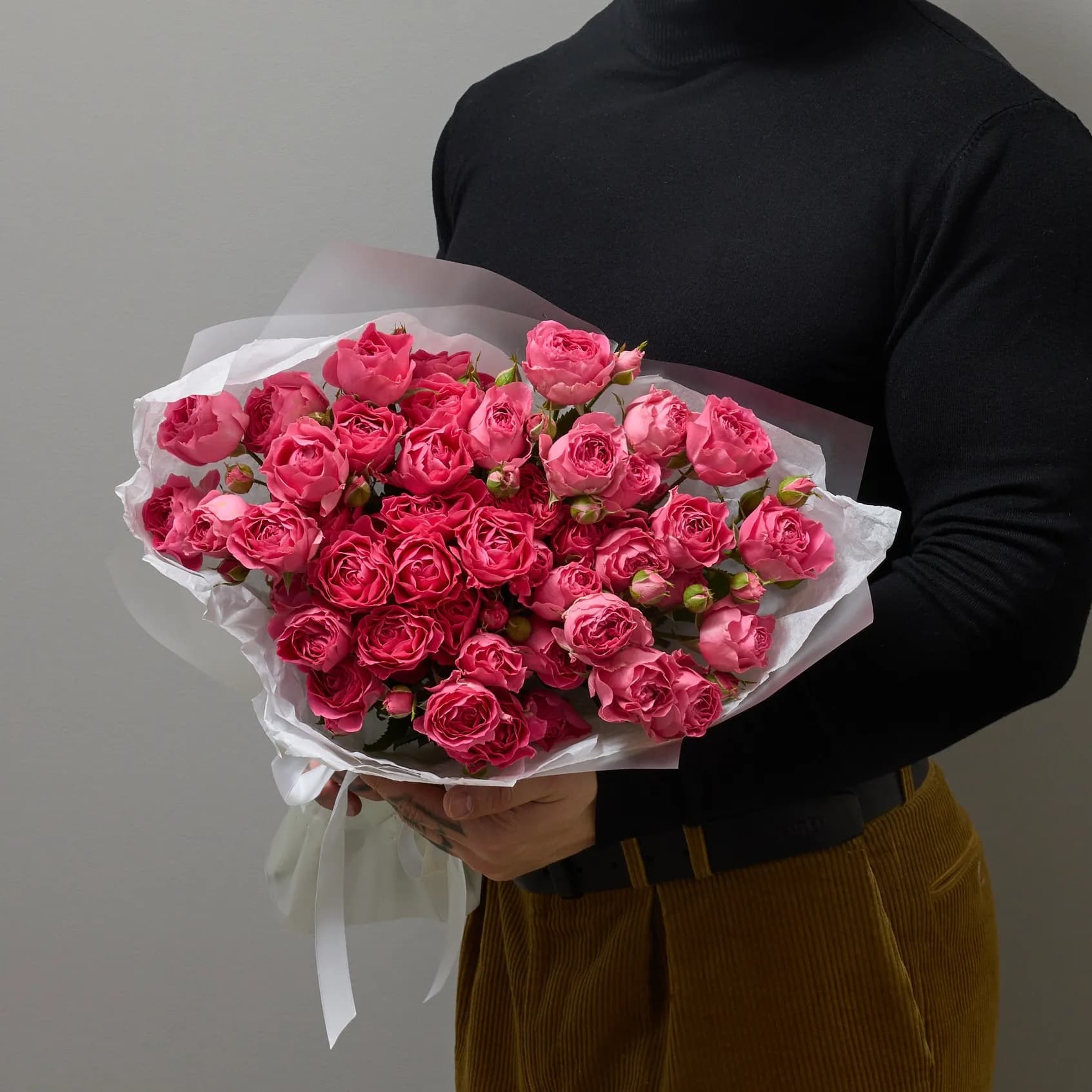 Стильный букет из 9 розовых кустовых роз Пинк Дедикейшн - фото 6
